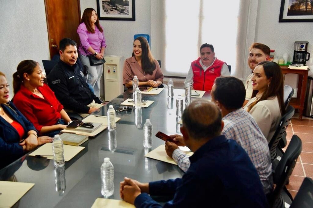 La educación se construye trabajando en equipo, reunión SEED Ayuntamiento
