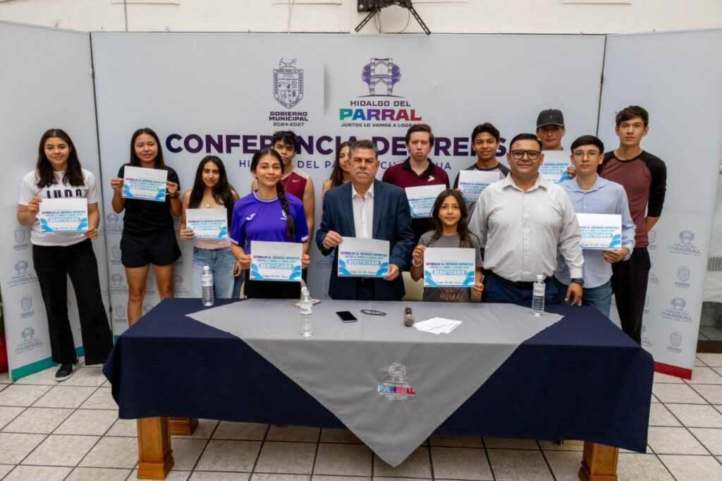 Entrega Gobierno de Parral apoyos económicos a deportistas y entrenadores mediante el programa “Juntos lo Vamos a Lograr”