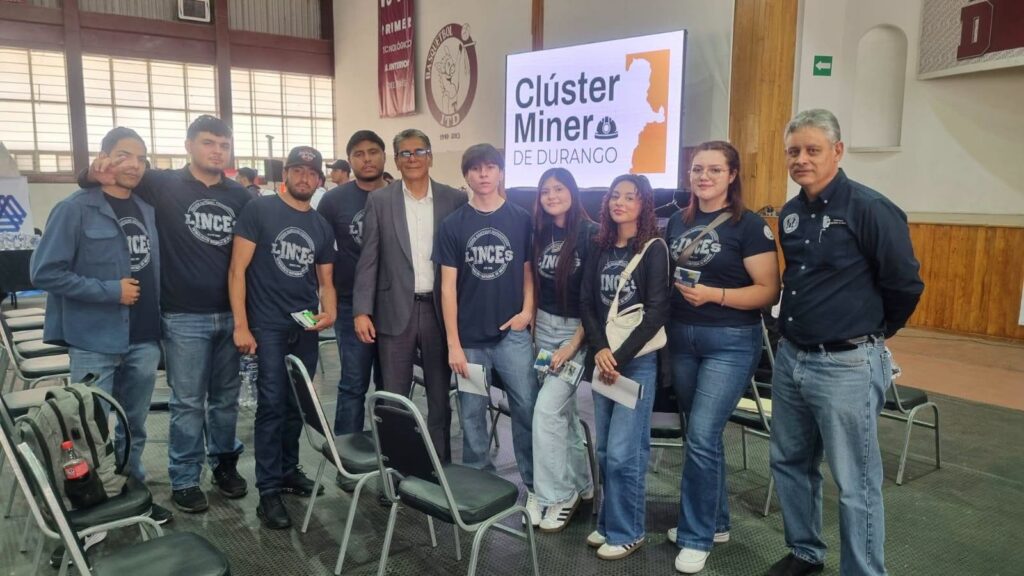 Estudiantes de Ingeniería en Minería del TecNM Santiago participan en Foro de Seguridad Minero