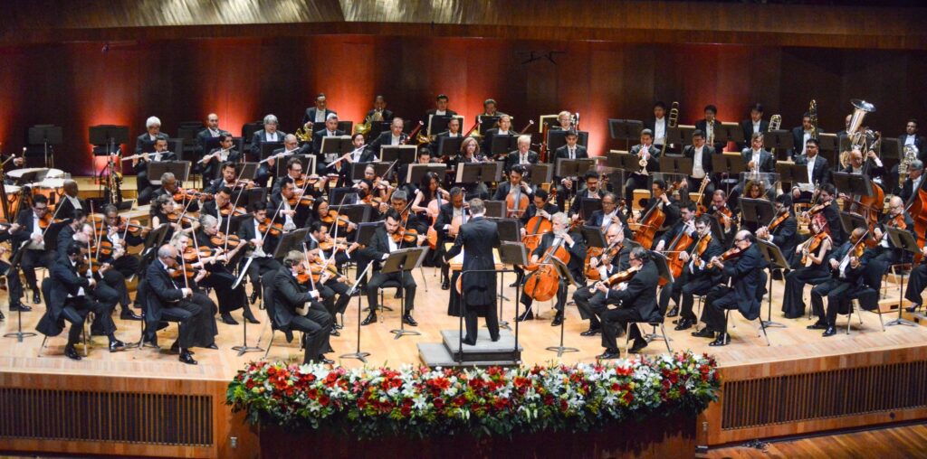 La OFUNAM celebra 90 años con un concierto especial en Bellas Artes