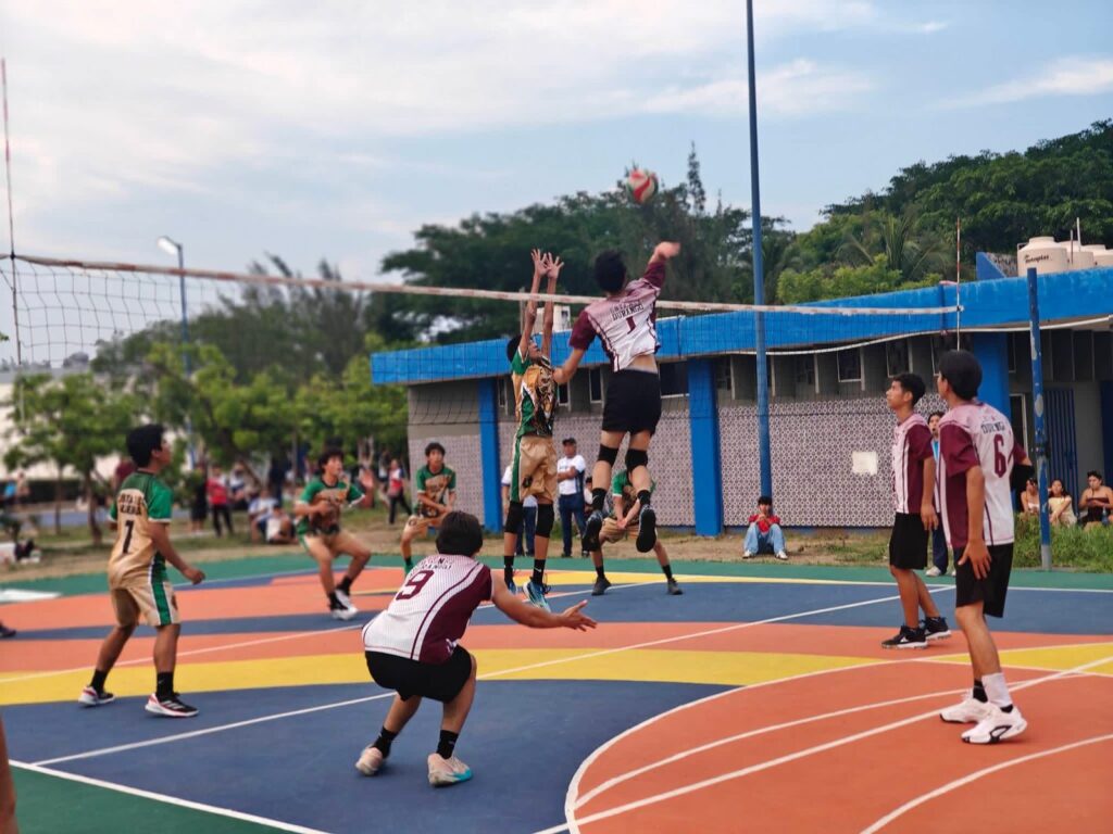 Osos del CBTF No. 2 brillan en Veracruz y avanzan a la final nacional de voleibol