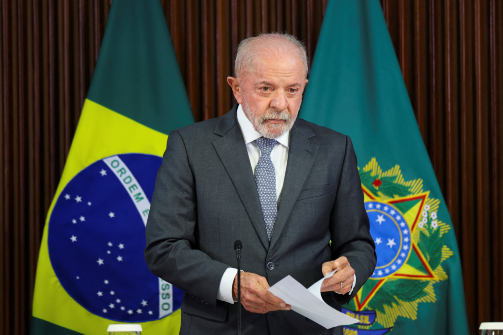 Presidente de Brasil pide al G7 replantear su modelo económico