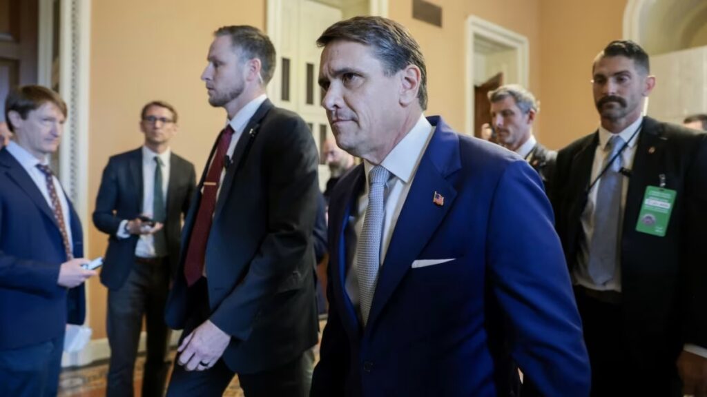 Trump formaliza la nominación de Todd Blanche como fiscal general de EU
