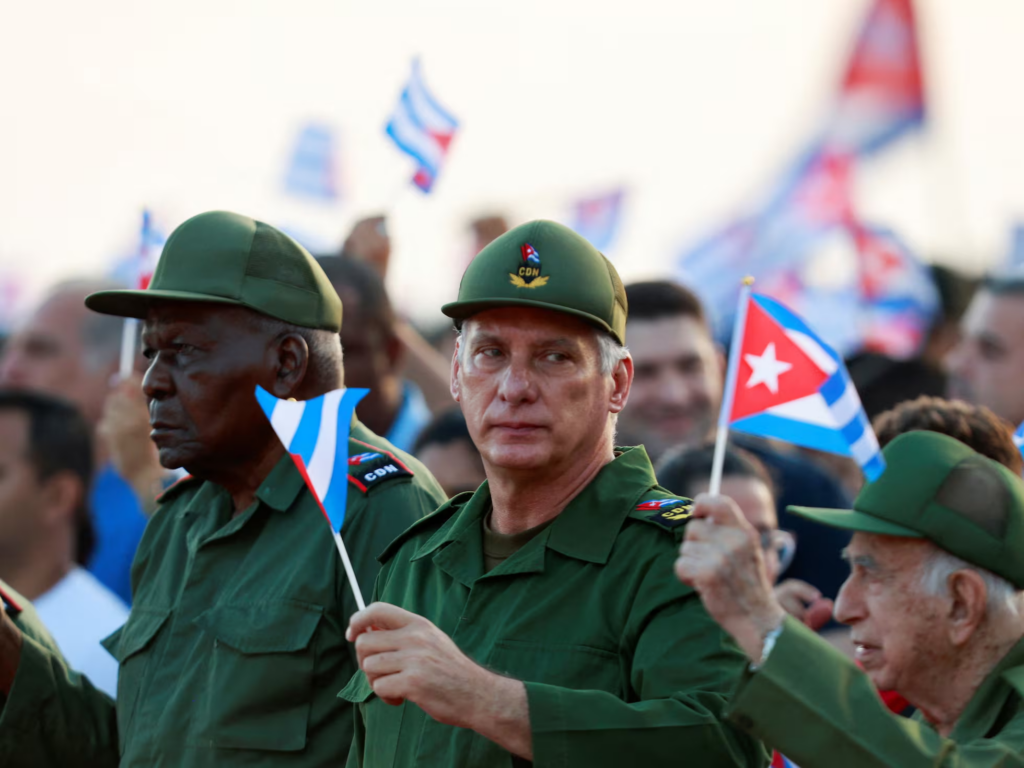 Díaz-Canel impulsa reformas para enfrentar la crisis económica en Cuba