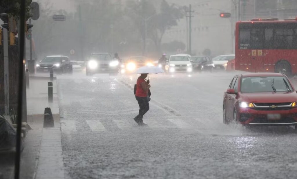 Lluvias intensas afectarán 30 estados este viernes por onda tropical 4