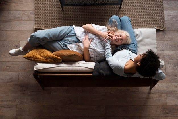 Estudio revela desigualdad en la atención sanitaria a lesbianas y bisexuales