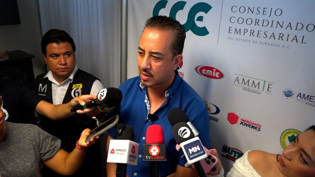 La demanda de playeras de la Selección Mexicana aumentó en Durango tras el avance del Tri