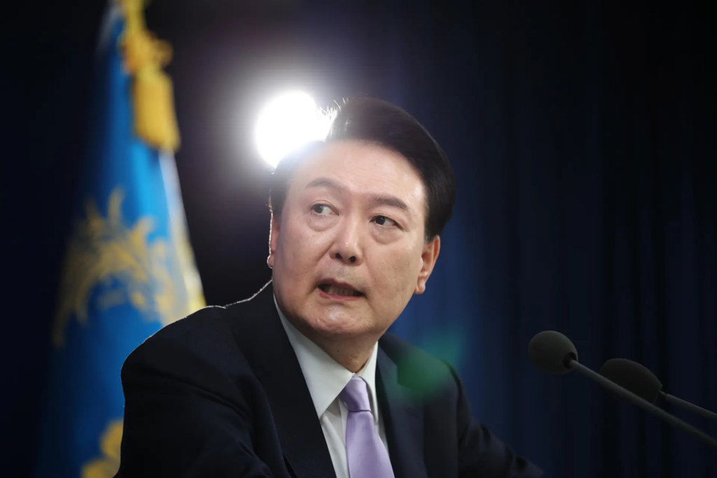Condenan a 30 años de prisión al expresidente surcoreano Yoon Suk-yeol