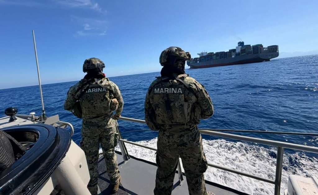 Marina asegura 137 kilos de cocaína en puerto de Lázaro Cárdenas; hay cinco detenidos
