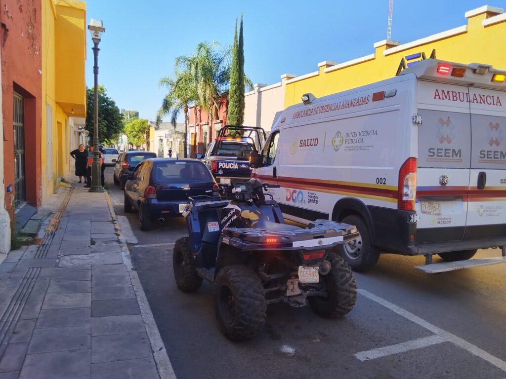 Al amanecer de este domingo lo halla sin vida su mamá