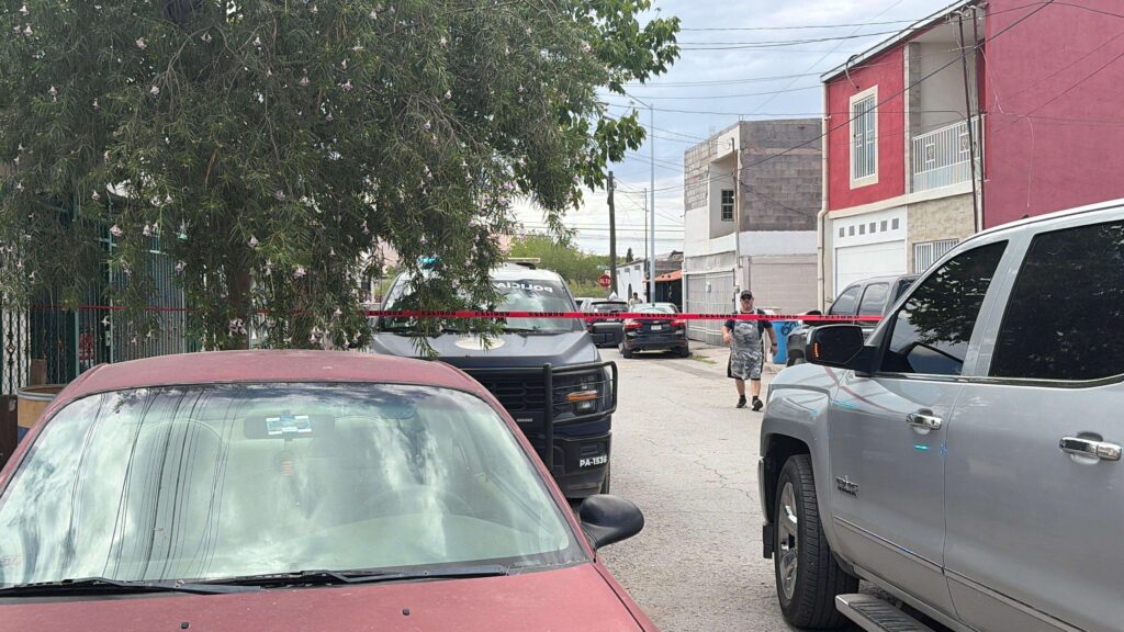 Encuentra a su pareja sin vida en patio de vivienda en Chihuahua
