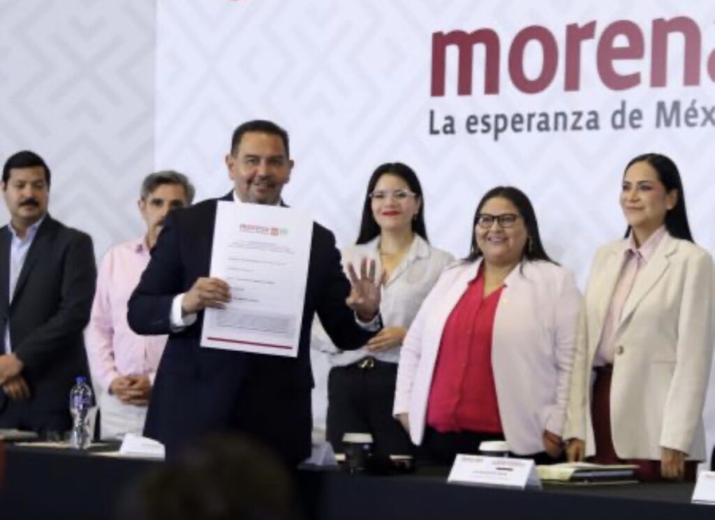 Cruz Pérez Cuéllar se registra oficialmente para buscar la gubernatura de Chihuahua