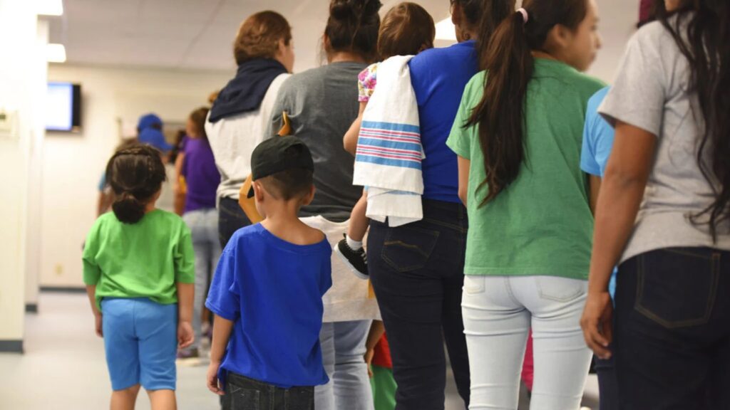 Organizaciones denuncian intimidación contra abogados de niños migrantes en Washington