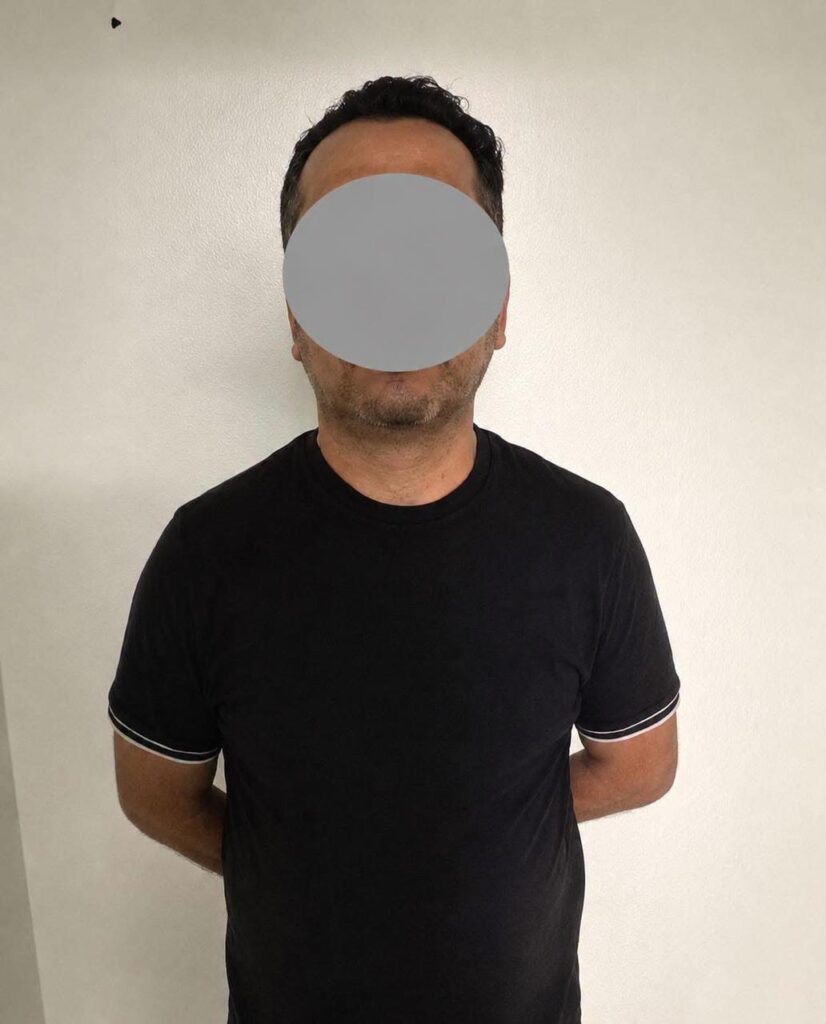 ¡Con arma blanca en mano es detenido, presunto agresor! Ocurrió en Santiago