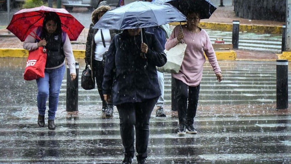 Temporal de lluvias cubrirá México; sigue onda de calor
