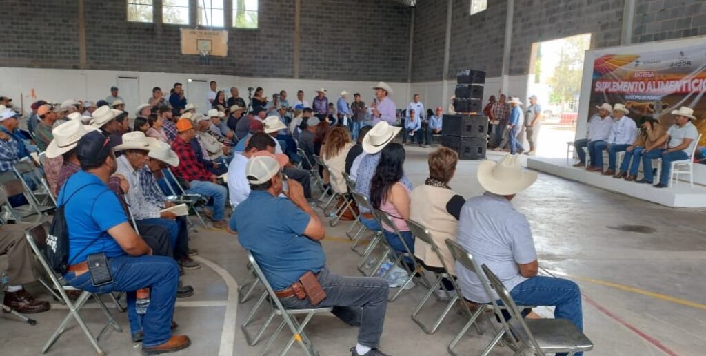 Hacen entrega de Suplemento Alimenticio para Ganado en Poanas