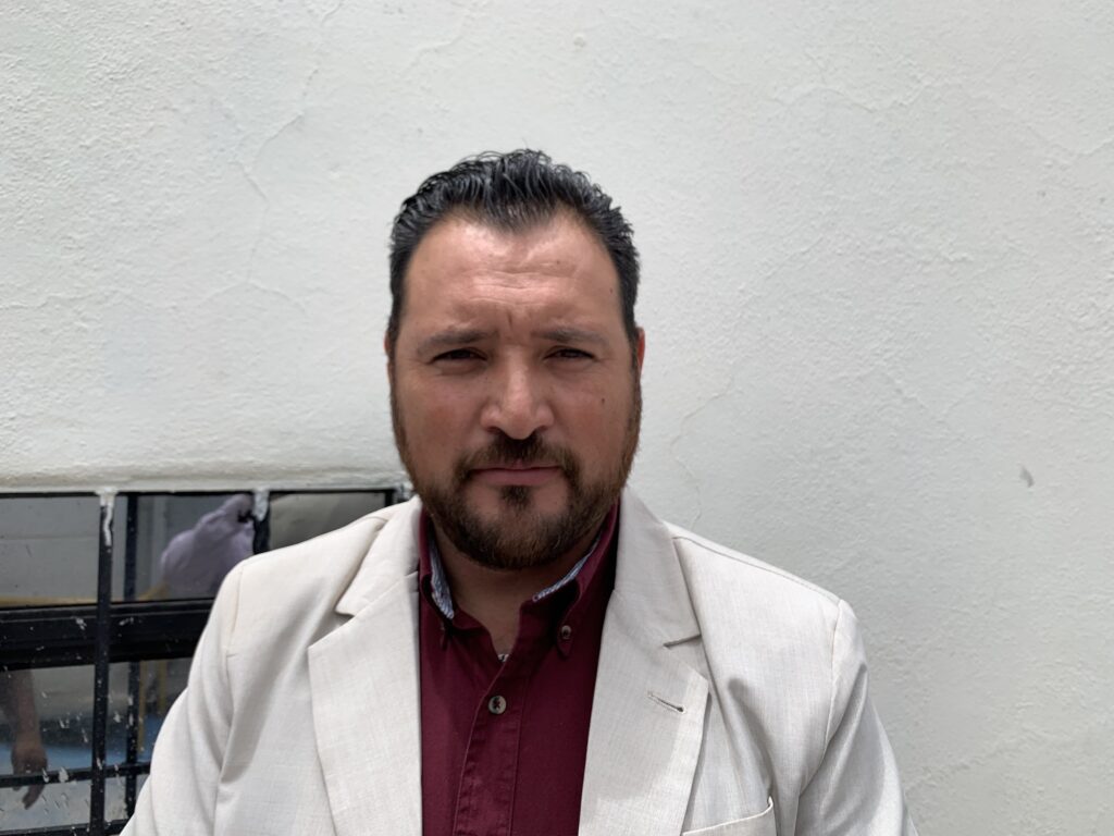 Rehabilitarán pavimento junto a Bienestar