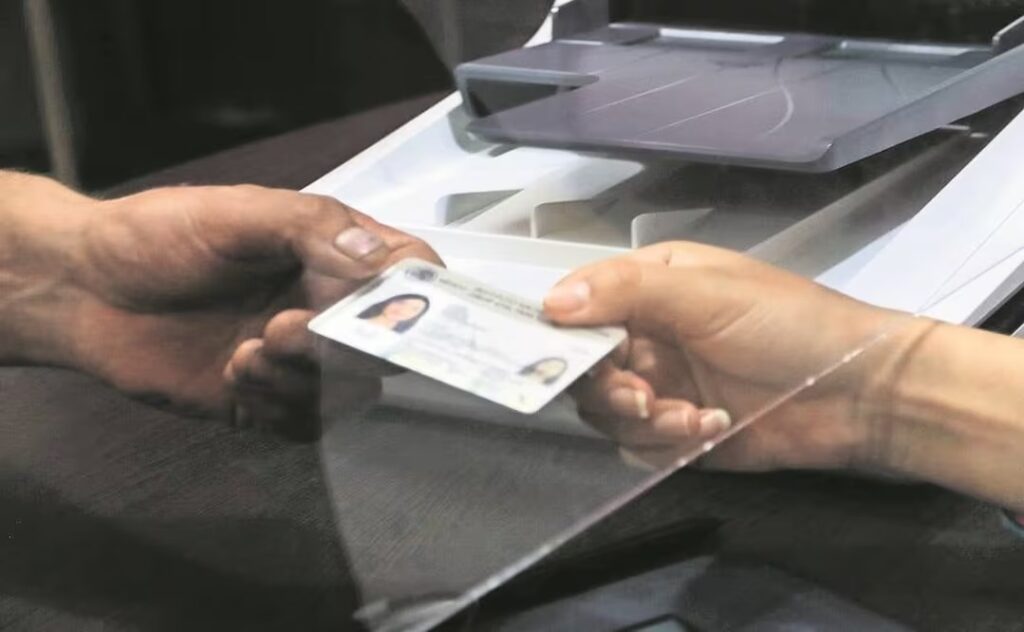 ¿Te mudaste? Requisitos para cambiar el domicilio en tu credencial INE en 2026