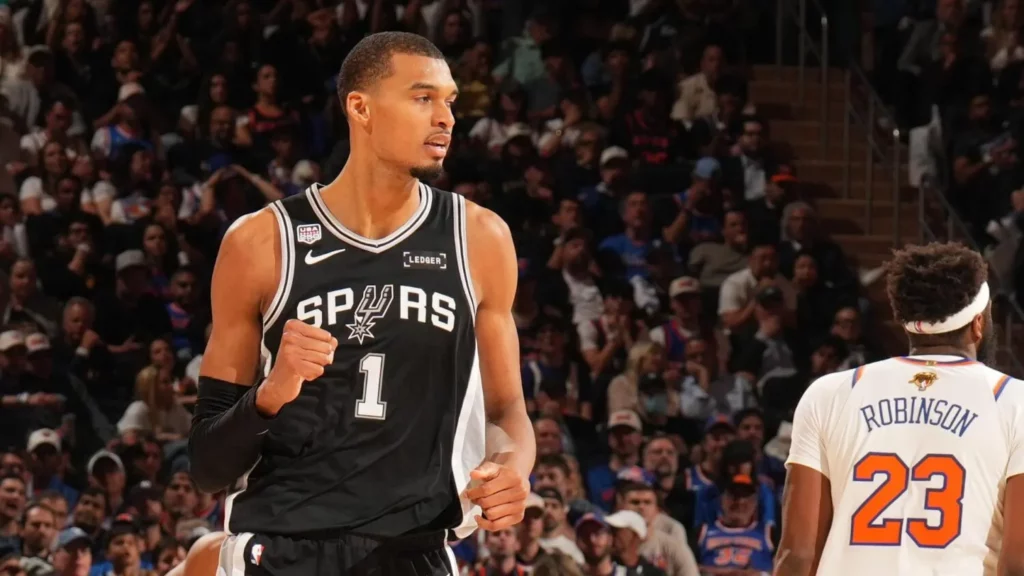 Spurs reaccionan y vencen a Knicks en el Juego 3 de las Finales de la NBA