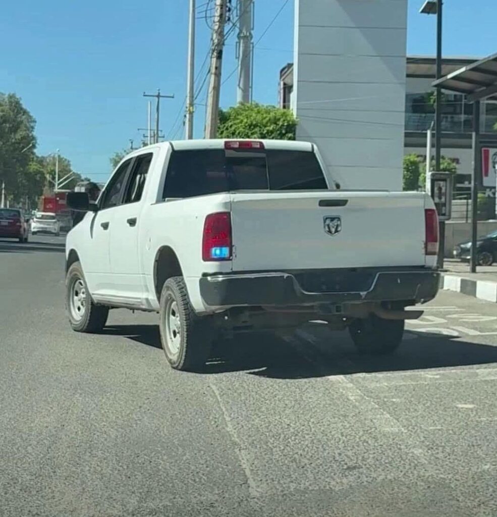 Militares detienen en Durango a policía investigador al volante de un vehículo robado