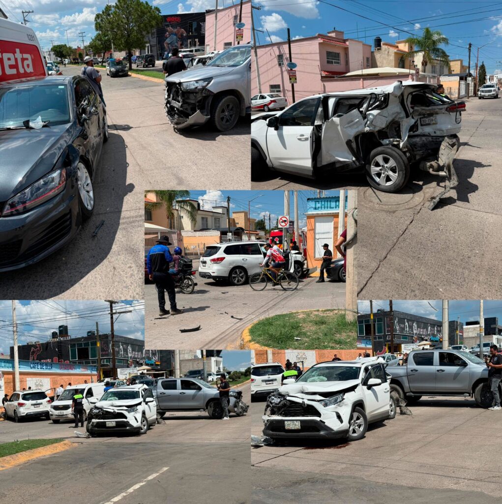 Cinco vehículos involucrados en hecho de tránsito que dejó a personas herida y muchos daños