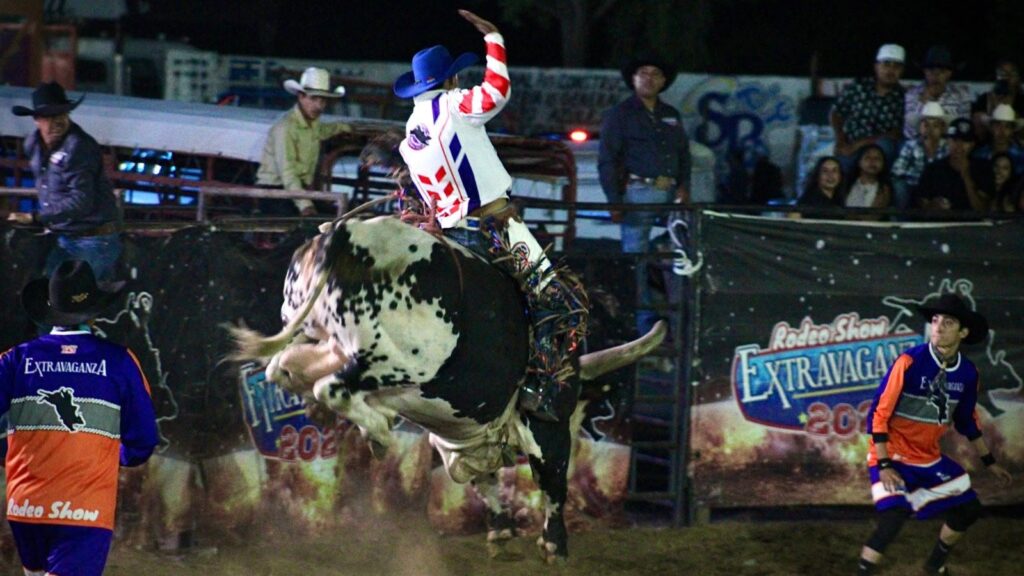 César Salas encabeza Rodeo Show Extravaganza de la Feria Regional Vicente Guerrero 2026