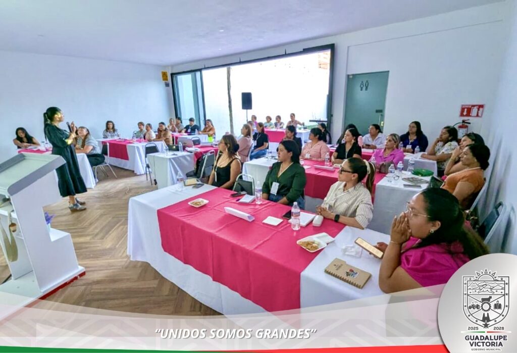 Capacitan a mujeres emprendedoras de Gpe. Victoria para fortalecer sus proyectos de negocio