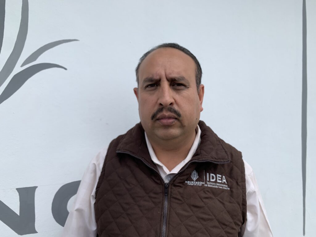 Promueven educación para jóvenes y adultos