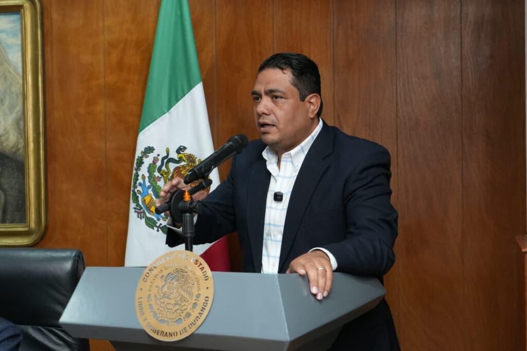 Destacan llegada de Laura Castillo a Secretaría de las Mujeres: Alejandro Mata