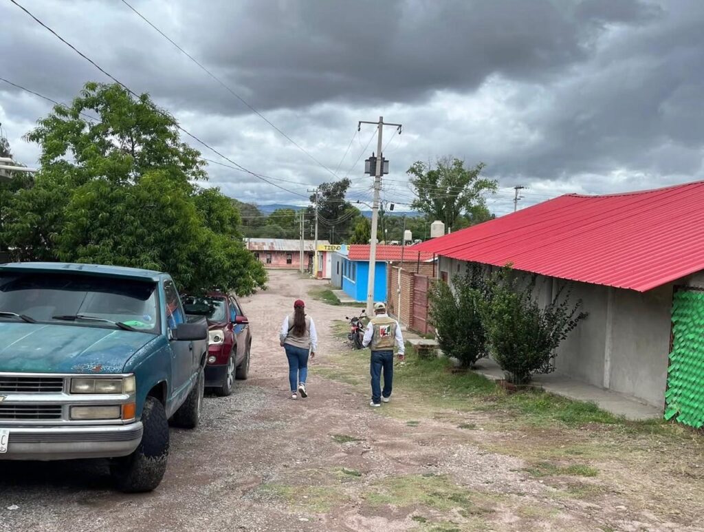 Salud Casa por Casa acerca atención médica preventiva a adultos mayores de Tepehuanes