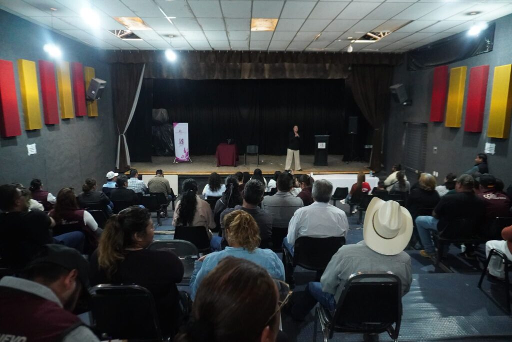Presentan monólogo contra la violencia