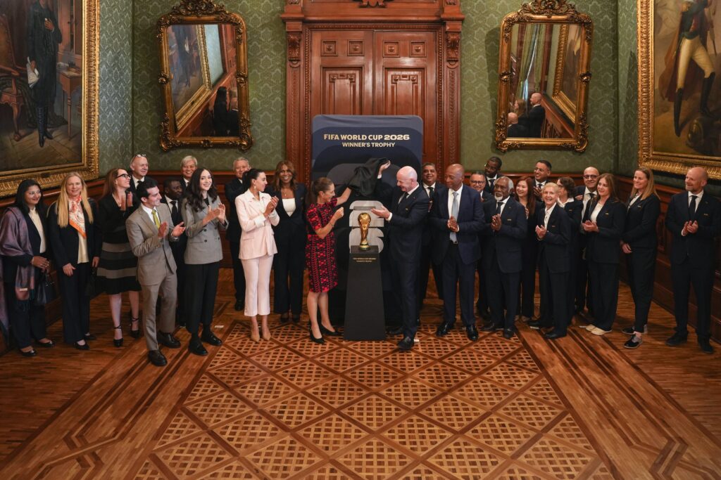 Sheinbaum recibe a Gianni Infantino previo al arranque del Mundial 2026