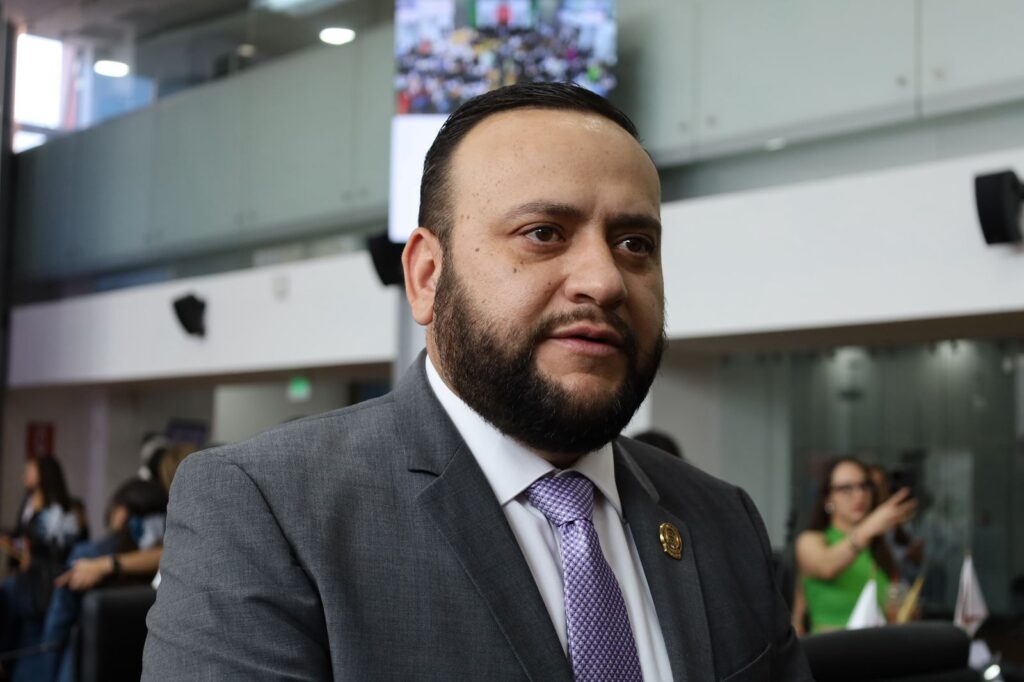 No más gusanos barrenadores: Medina