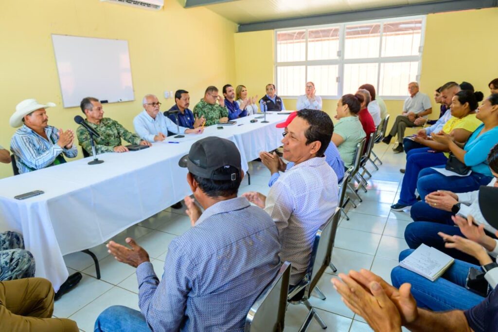Miguel Ángel Navarro escucha y genera acuerdos que impulsan el bienestar de Quiviquinta