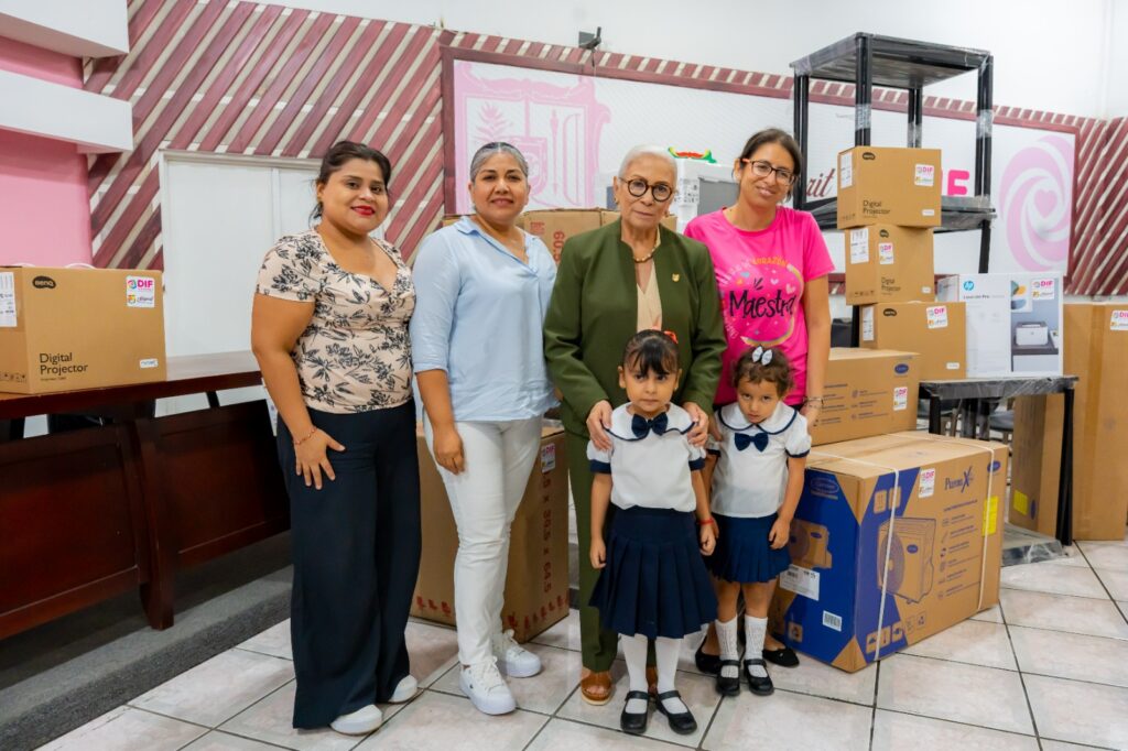 Impulsa Beatriz Estrada mejores oportunidades para la educación y la inclusión en el estado