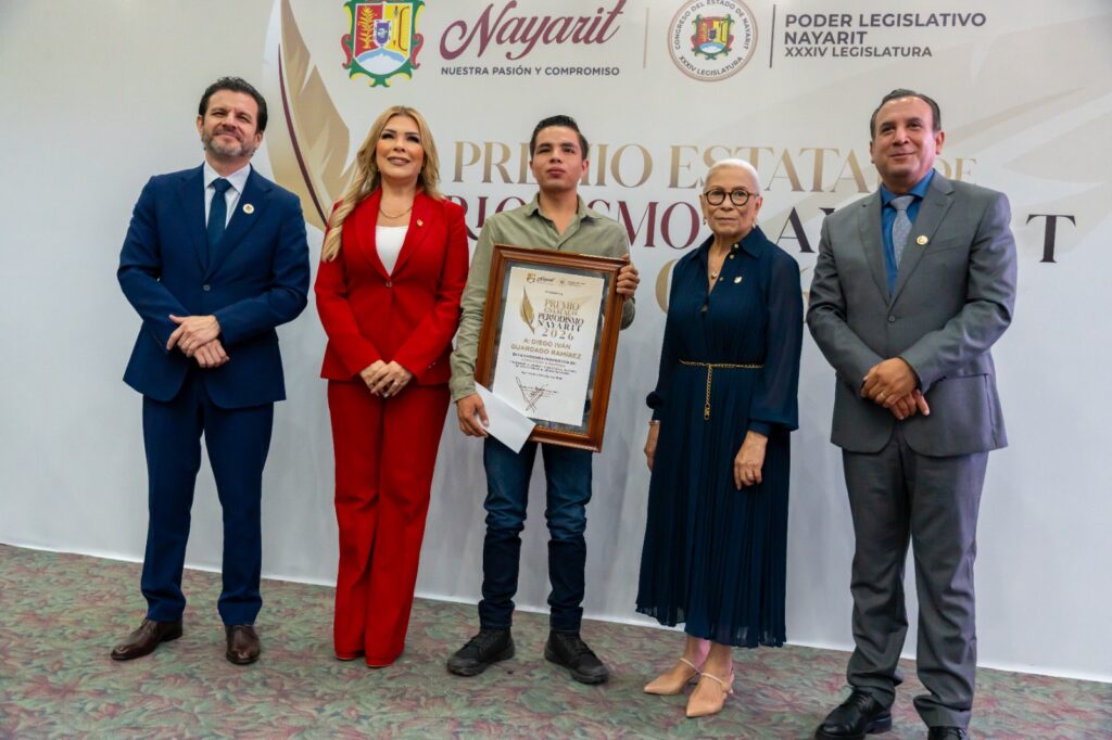 Beatriz Estrada reconoce la labor periodística en favor de una sociedad mejor informada