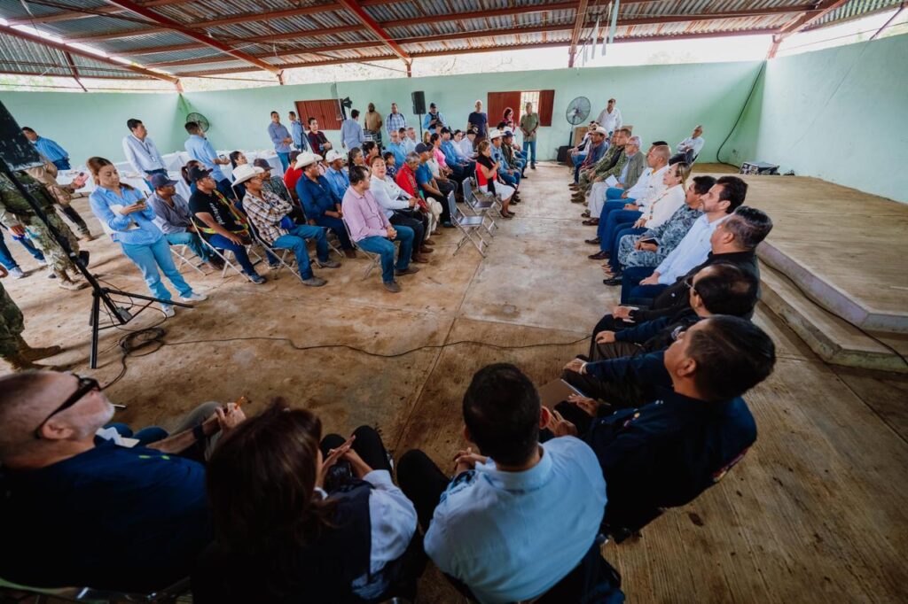 Miguel Ángel Navarro cumple compromisos y fortalece acciones para el bienestar de la sierra de Acaponeta