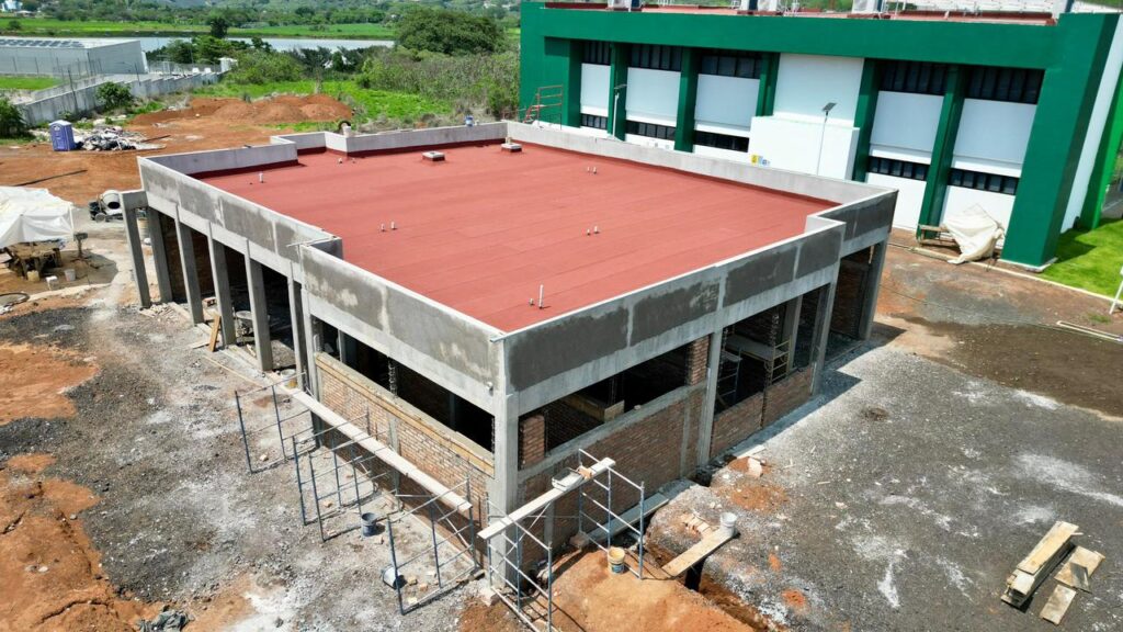 Continúa la construcción de la cafetería en la Unidad Académica de Medicina de la Universidad Politécnica del Estado de Nayarit