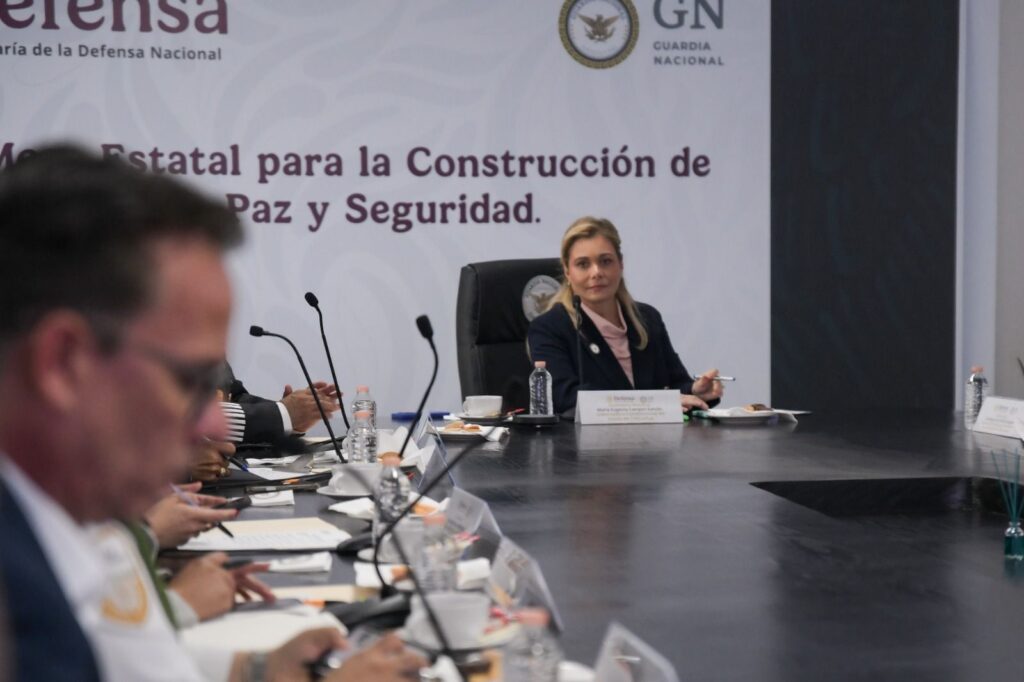 Maru Campos encabeza sesión de la Mesa de Seguridad en las instalaciones de la Guardia Nacional
