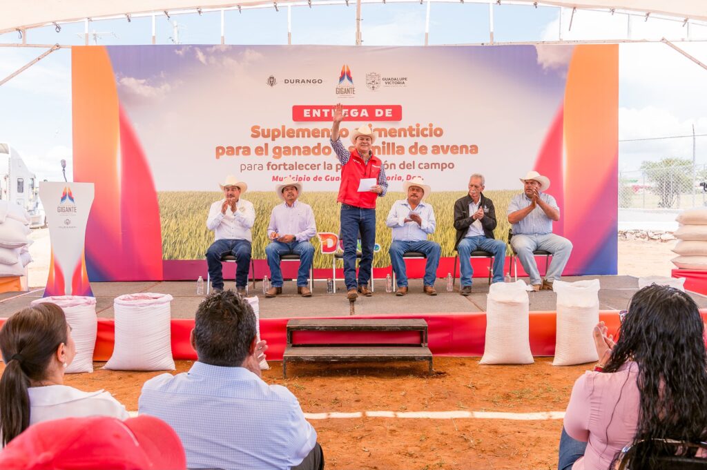 Sembrar más y alimentar el ganado; así apoyan a productores de Guadalupe Victoria