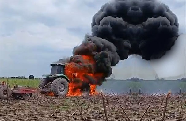 Surtía su tractor de diésel cuando surgió un incendió que le quitó la vida