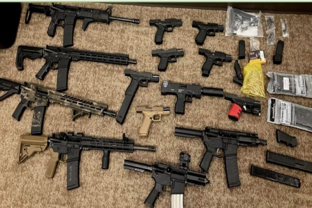 Trump presume armas decomisadas a cárteles mexicanos