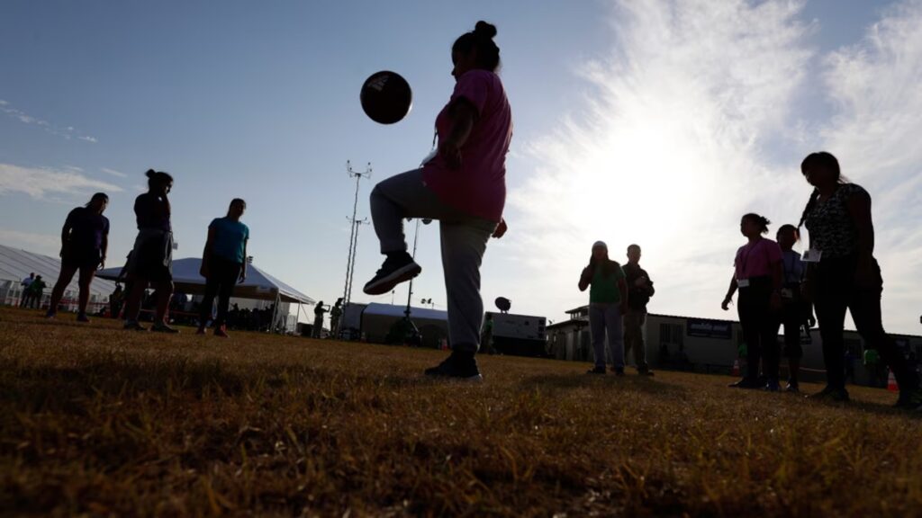 Mundial 2026: Activistas organizan espacios seguros para aficionados inmigrantes