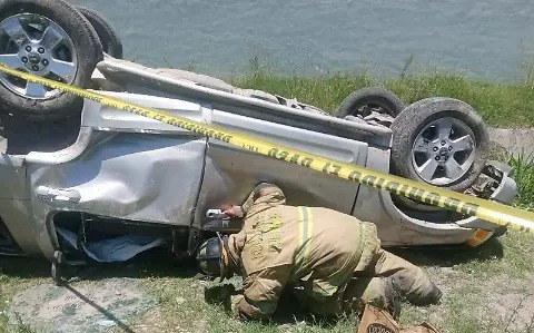 Volcadura en la sierra duranguense deja persona sin vida