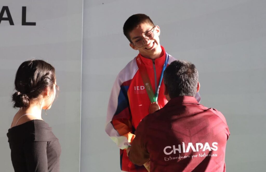 Durango cierra participación en Luchas Asociadas con medalla de bronce
