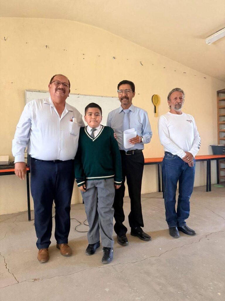 Iker Kerim García Reyes conquista el primer lugar en concurso de oratoria escolar