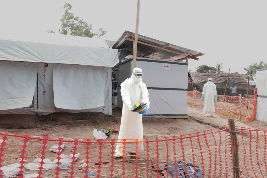 Ébola suma 360 muertes y mantiene en alerta a la RDC