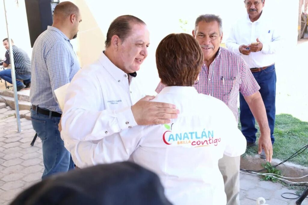 Impulsan Esteban obras que protegen la vida de las familias de Canatlán: Ernesto Alanís