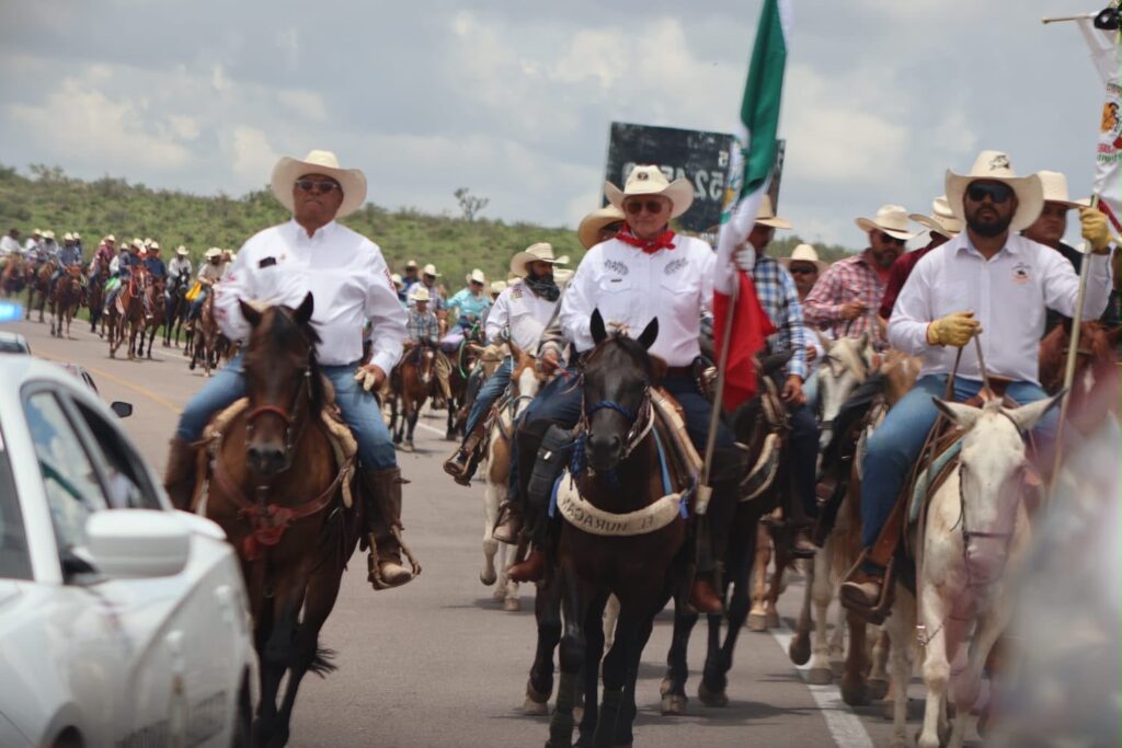 Bajo el liderazgo del alcalde Salvador Calderón, la Cabalgata Villista 2026 hace historia