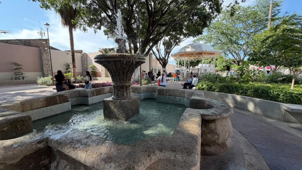 Entrega Zapopan la nueva plaza pública y quiosco de El Batán tras inversión de 15.5 millones de pesos